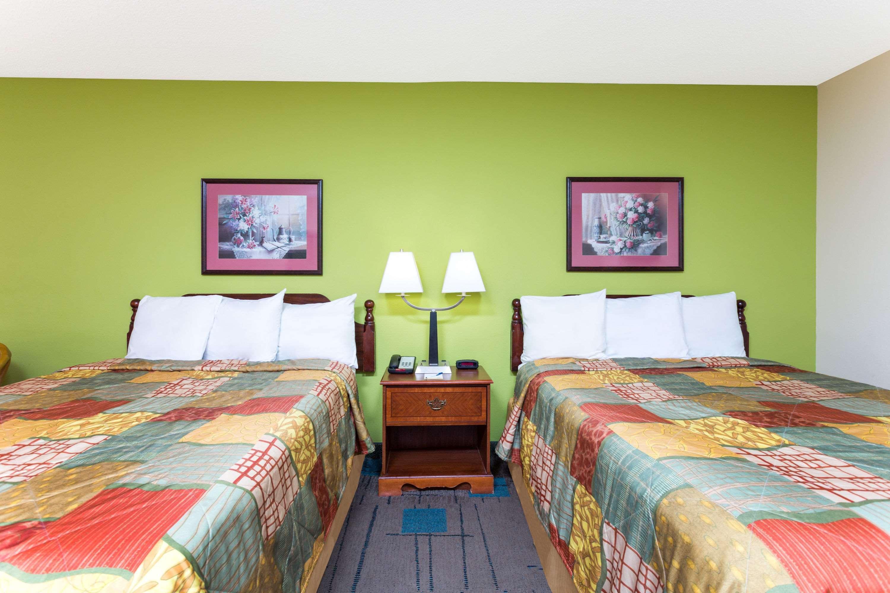 Days Inn By Wyndham Clemson Exteriér fotografie