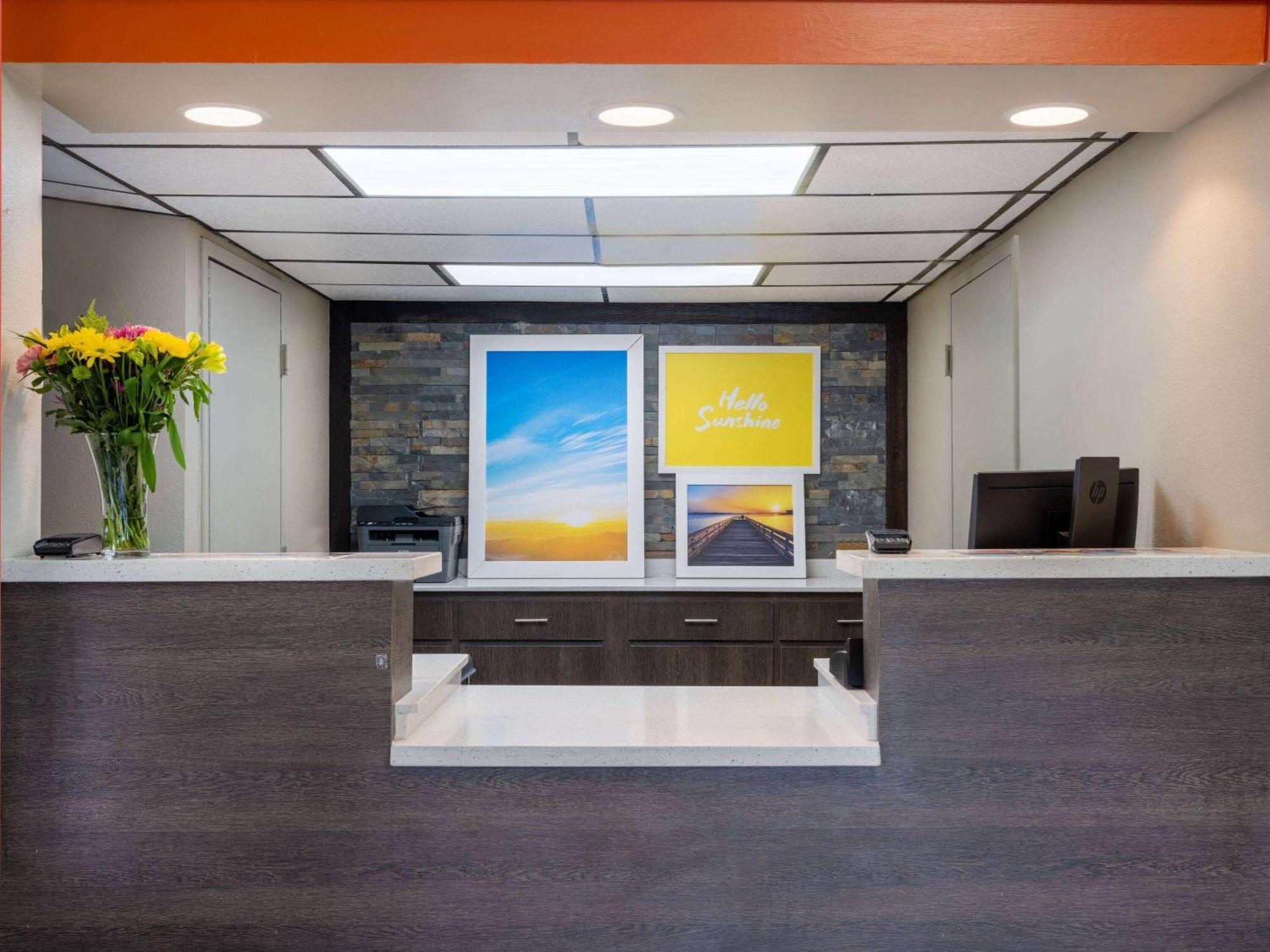 Days Inn By Wyndham Clemson Exteriér fotografie