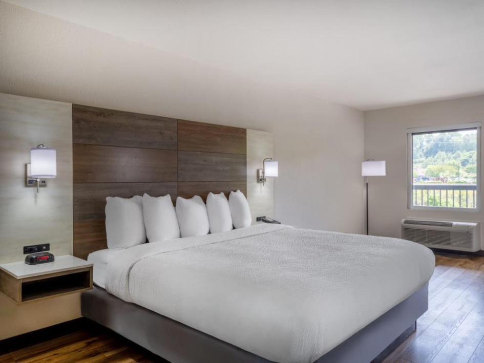 Days Inn By Wyndham Clemson Exteriér fotografie